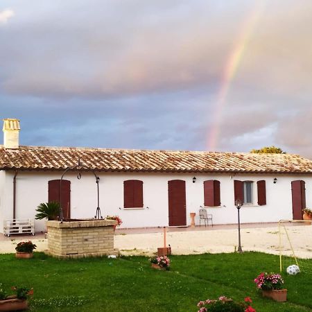 Agriturismo " Le Serre" 스펠로 외부 사진