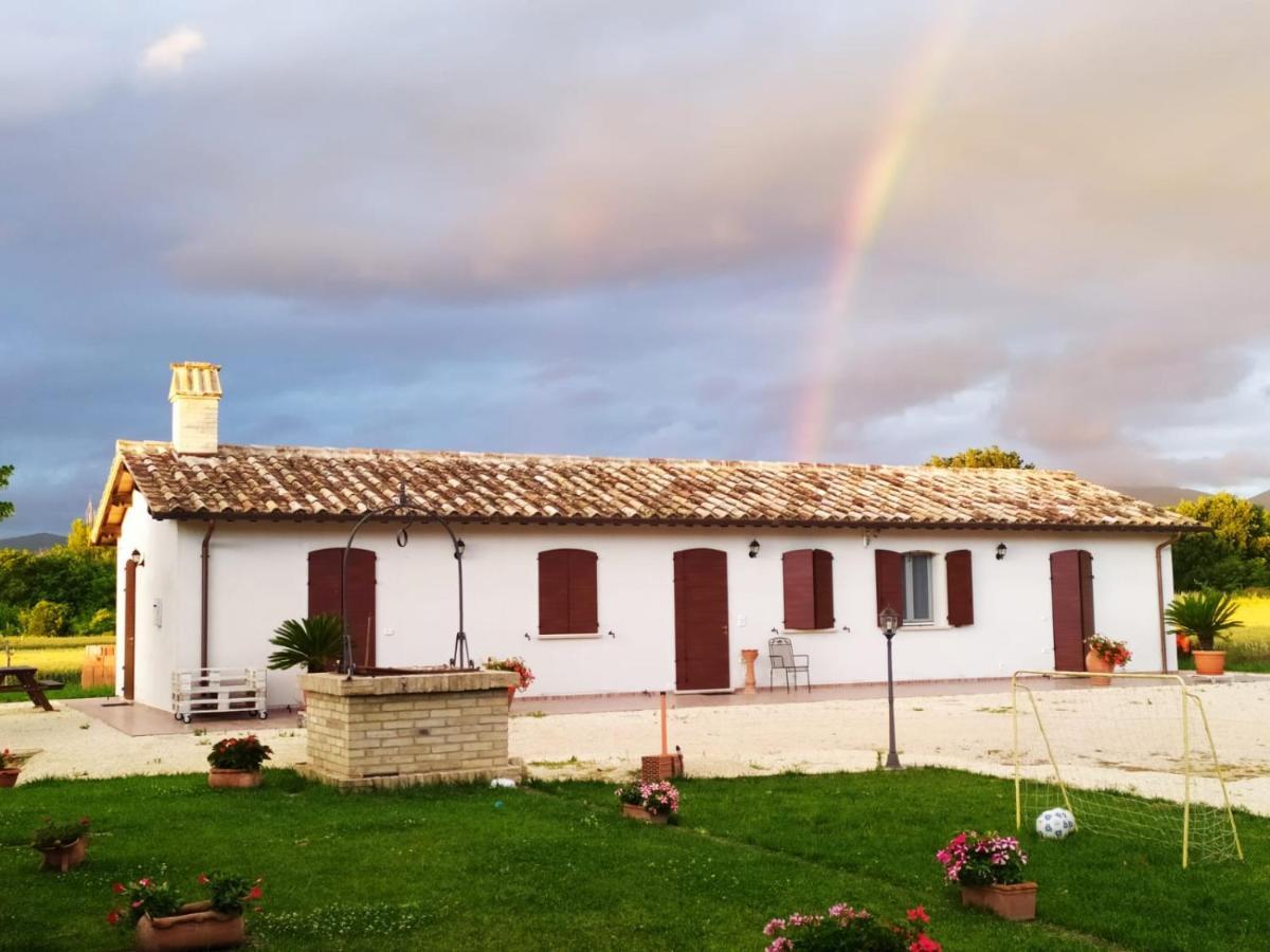 Agriturismo " Le Serre" 스펠로 외부 사진