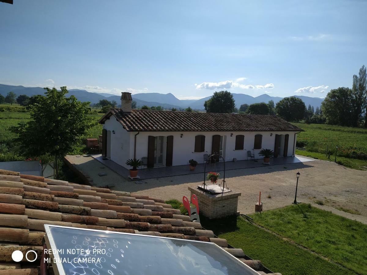 Agriturismo " Le Serre" 스펠로 외부 사진